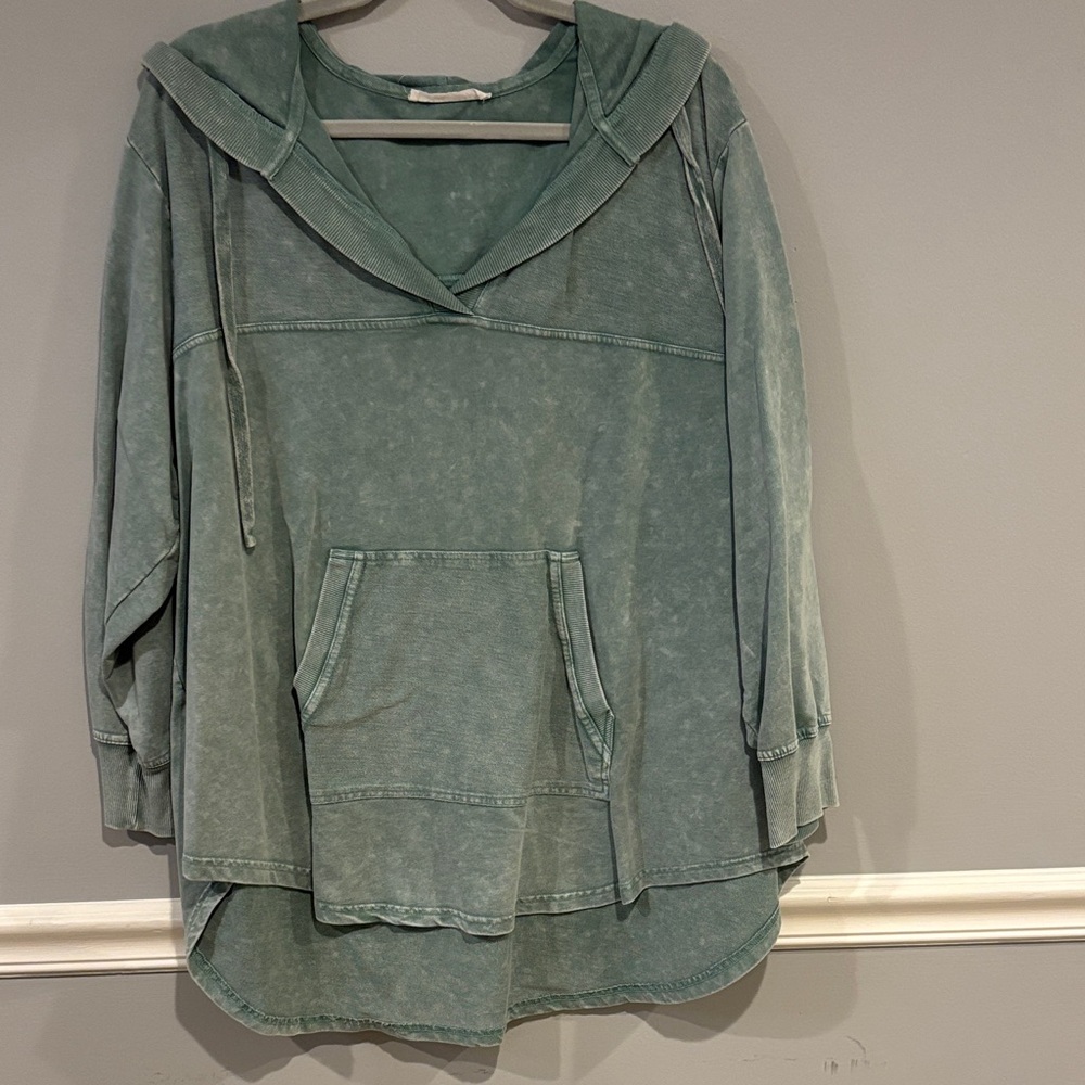 Relaxed Green Hooded Pullover Sweatshirt